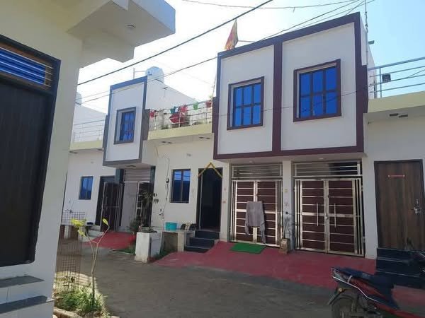 your-desired-home-in-a-gated-colony-in-agra-bichpuri-big-0